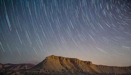 网红在深夜遭遇秘闻 脸红,51爆料全网炸锅,详情围观,网红爆发